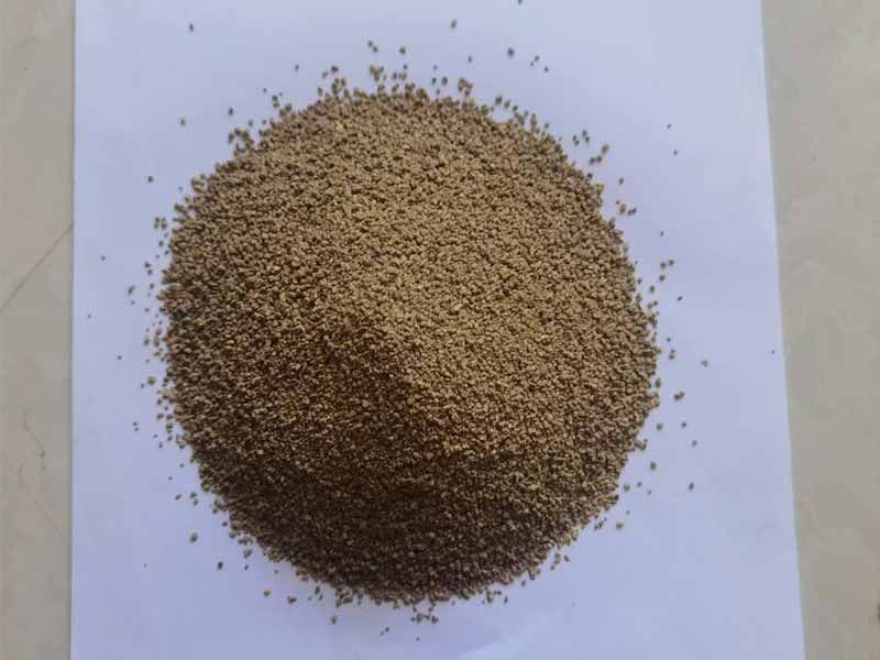 飼料預(yù)混料專用膨潤(rùn)土顆粒類(lèi)